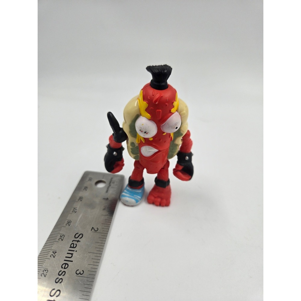 The Grossery Gang S4 Bug Strike Action Figure - Grot Dog